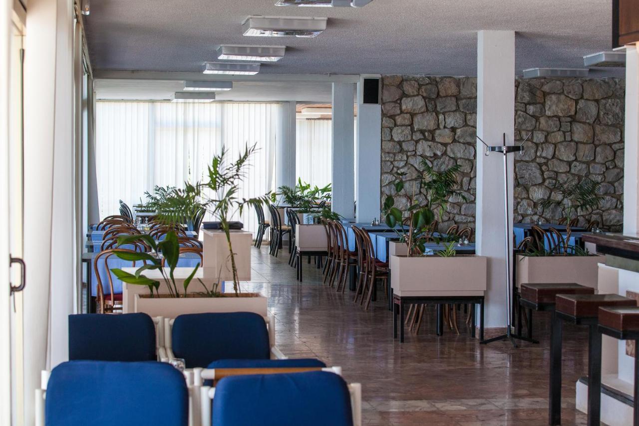 Holiday Resort Kacjak Dramalj Exterior photo
