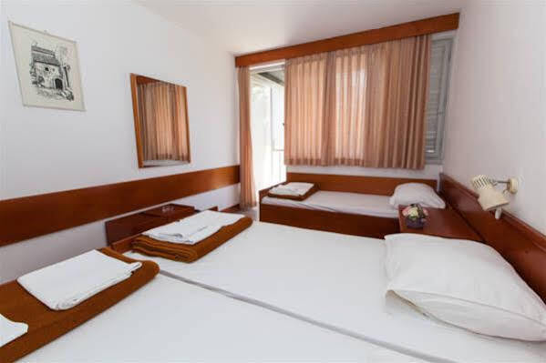 Holiday Resort Kacjak Dramalj Exterior photo
