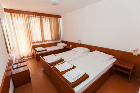 Holiday Resort Kacjak Dramalj Exterior photo